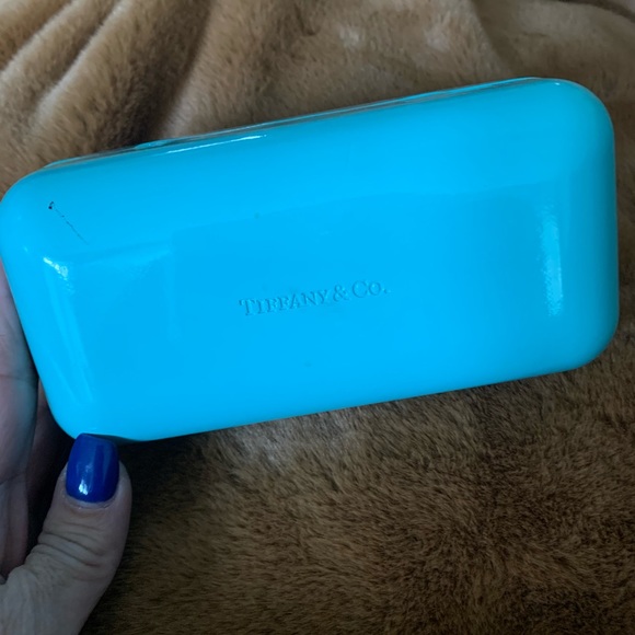 Sunglasses - Picture 7 of 10